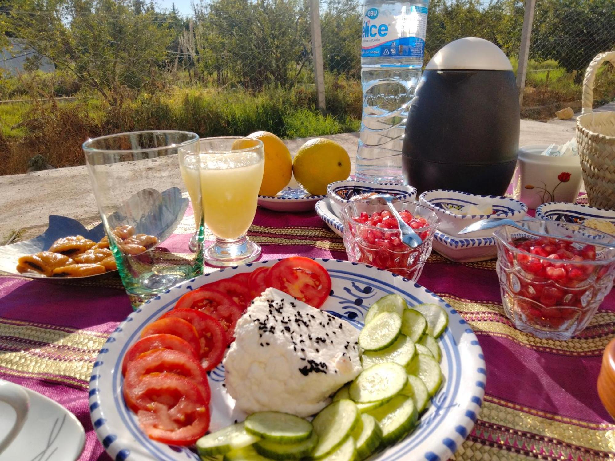 Henchir Ejdoud Guest House Кайроуан Екстериор снимка